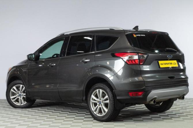 Ford Kuga II Рестайлинг с пробегом 2017 года, цена 1 629 000 рублей, 175500 км, внедорожник, Автокод Объявления