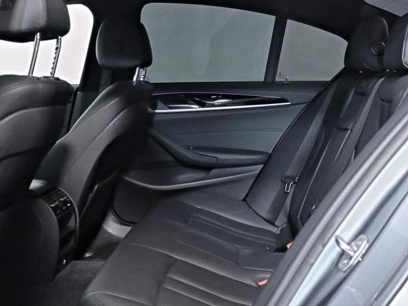 BMW 5 серии VII (G30/G31/G38) с пробегом 2019 года, цена 2 690 000 рублей, 245000 км, седан, Автокод Объявления