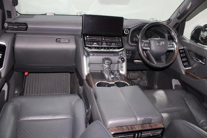 Toyota Land Cruiser 300 Series с пробегом 2021 года, цена 10 500 000 рублей, 85601 км, внедорожник, Автокод Объявления