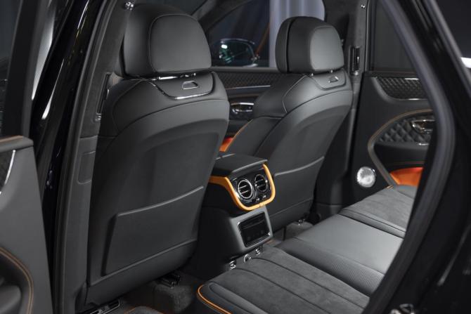 Новый Bentley Bentayga I Рестайлинг 2025 года, цена 45 490 000 рублей, внедорожник, Автокод Объявления