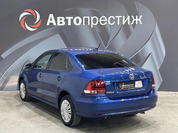 Volkswagen Polo V Рестайлинг с пробегом 2018 года, цена 970 000 рублей, 102000 км, седан, Автокод Объявления