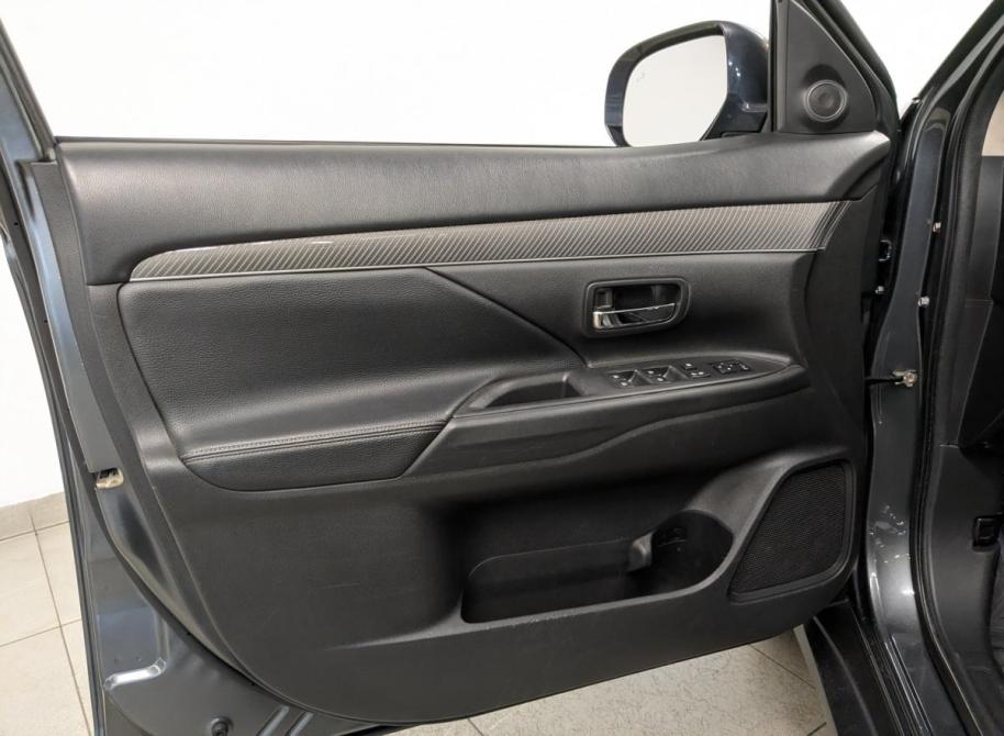 Mitsubishi Outlander III Рестайлинг 3 Санкт-Петербург  - изображение 19