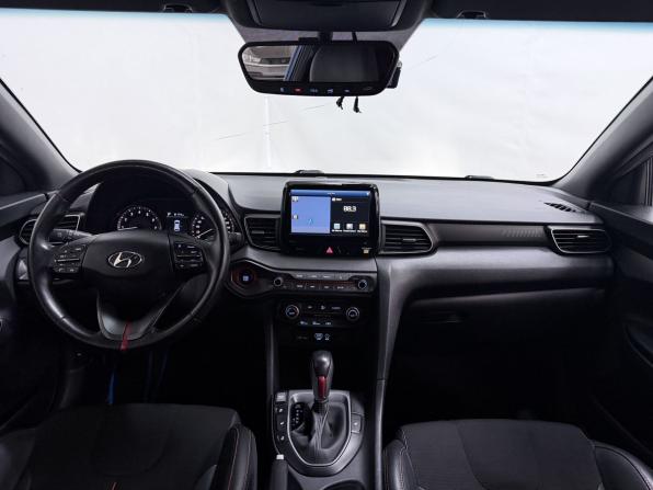 Hyundai Veloster II с пробегом 2019 года, цена 1 650 000 рублей, 97267 км, хэтчбек, Автокод Объявления