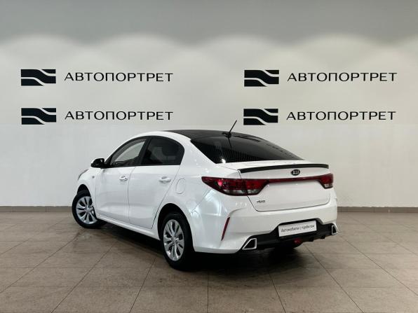Kia Rio IV Рестайлинг с пробегом 2021 года, цена 1 499 000 рублей, 81143 км, седан, Автокод Объявления