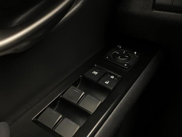 Lexus UX I с пробегом 2019 года, цена 2 850 000 рублей, 58283 км, внедорожник, Автокод Объявления