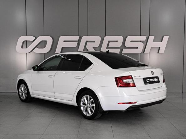 Skoda Octavia III (A7) Рестайлинг с пробегом 2018 года, цена 1 630 000 рублей, 200514 км, лифтбек, Автокод Объявления