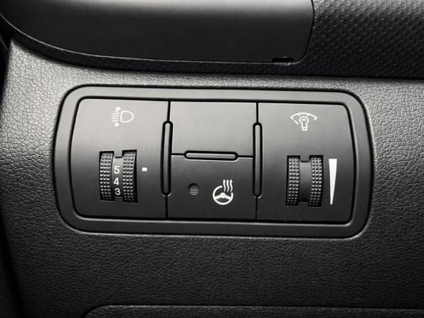 Hyundai Solaris I Рестайлинг с пробегом 2015 года, цена 937 000 рублей, 136568 км, седан, Автокод Объявления