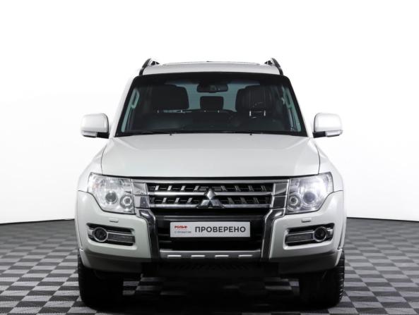 Mitsubishi Pajero IV Рестайлинг 2 с пробегом 2015 года, цена 2 690 000 рублей, 195814 км, внедорожник, Автокод Объявления