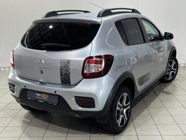 Renault Sandero II Рестайлинг с пробегом 2020 года, цена 1 328 000 рублей, 38216 км, хэтчбек, Автокод Объявления