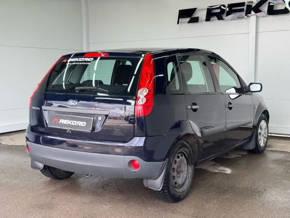 Ford Fiesta Mk5 с пробегом 2007 года, цена 370 000 рублей, 122000 км, хэтчбек, Автокод Объявления