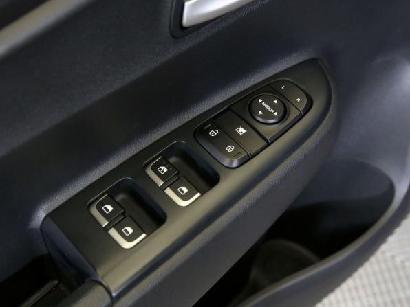 Kia Rio IV Рестайлинг с пробегом 2020 года, цена 1 425 000 рублей, 104067 км, седан, Автокод Объявления