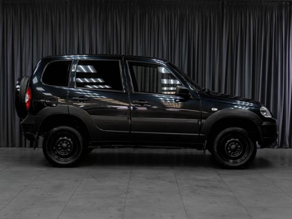 Chevrolet Niva I Рестайлинг с пробегом 2020 года, цена 777 000 рублей, 72841 км, внедорожник, Автокод Объявления