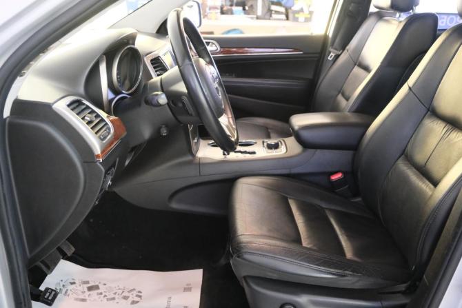 Jeep Grand Cherokee IV (WK2) с пробегом 2012 года, цена 2 749 000 рублей, 184300 км, внедорожник, Автокод Объявления