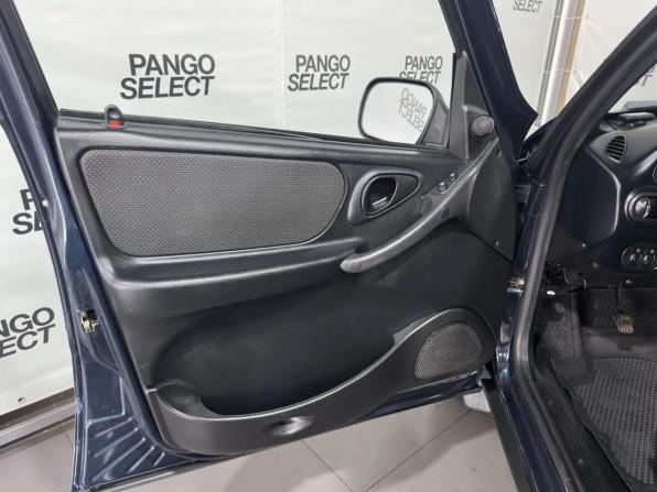 Chevrolet Niva I Рестайлинг с пробегом 2011 года, цена 550 000 рублей, 139000 км, внедорожник, Автокод Объявления