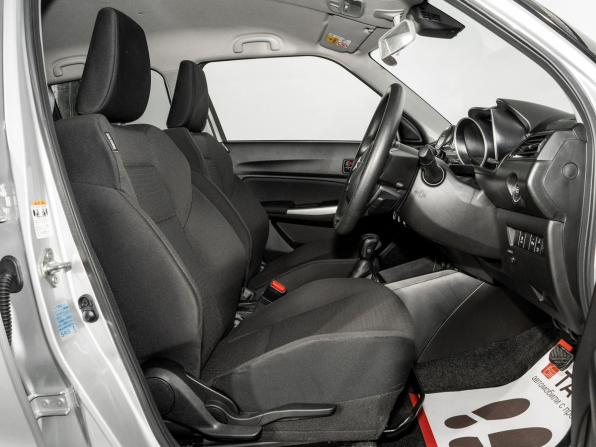 Suzuki Swift V Рестайлинг с пробегом 2020 года, цена 1 090 300 рублей, 76043 км, хэтчбек, Автокод Объявления