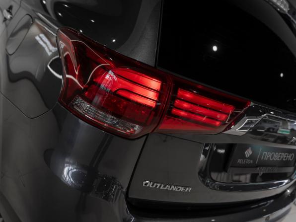 Mitsubishi Outlander III Рестайлинг 3 с пробегом 2021 года, цена 3 145 000 рублей, 55456 км, внедорожник, Автокод Объявления