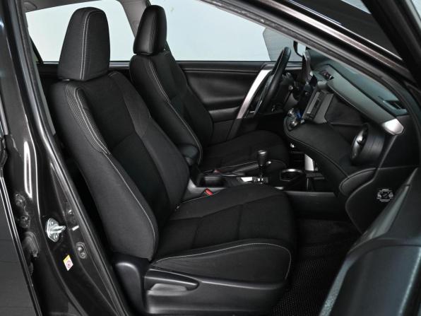 Toyota RAV4 IV (XA40) Рестайлинг с пробегом 2015 года, цена 2 569 000 рублей, 167984 км, внедорожник, Автокод Объявления