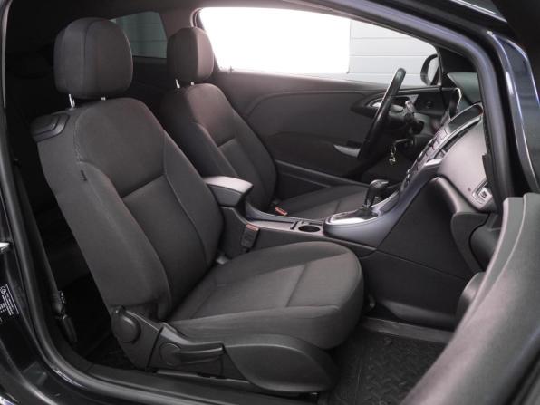 Opel Astra J Рестайлинг с пробегом 2013 года, цена 810 000 рублей, 117041 км, хэтчбек, Автокод Объявления