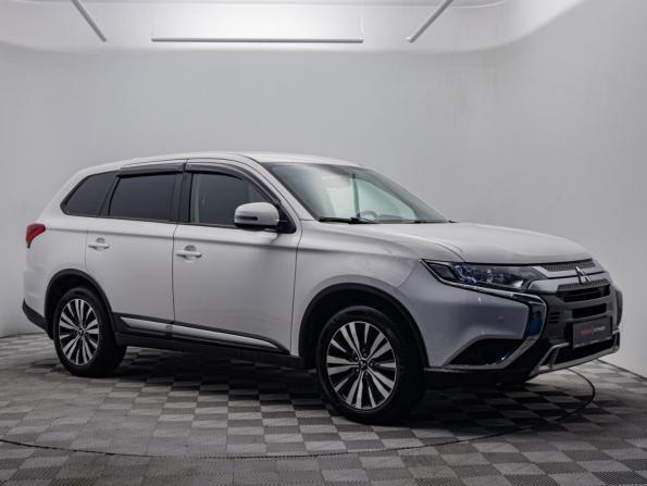 Mitsubishi Outlander III Рестайлинг 3 с пробегом 2021 года, цена 1 874 000 рублей, 143045 км, внедорожник, Автокод Объявления