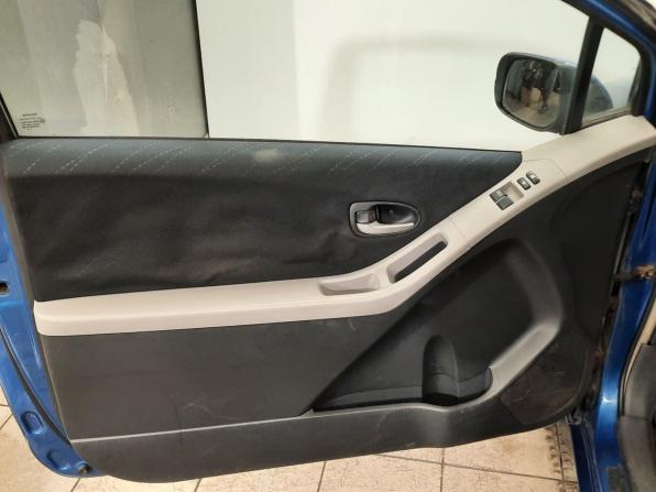 Toyota Yaris II с пробегом 2008 года, цена 269 000 рублей, 400000 км, хэтчбек, Автокод Объявления