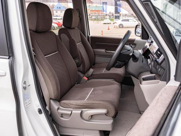 Honda Stepwgn V Рестайлинг с пробегом 2019 года, цена 2 295 000 рублей, 100536 км, минивэн, Автокод Объявления