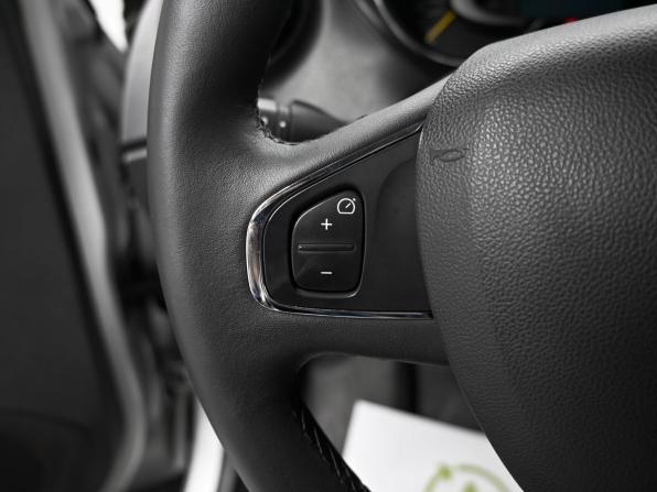 Renault Kaptur I с пробегом 2016 года, цена 1 645 000 рублей, 128807 км, внедорожник, Автокод Объявления