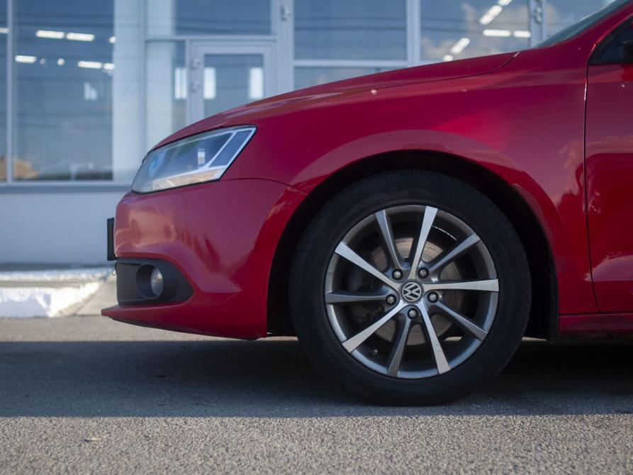 Volkswagen Jetta VI Курган  - изображение 9