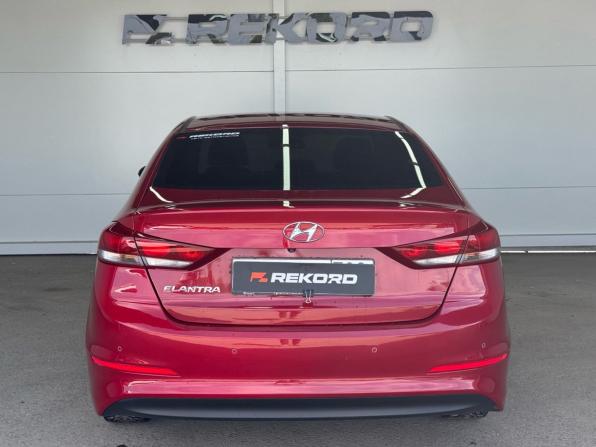 Hyundai Elantra VI (AD) с пробегом 2016 года, цена 1 499 000 рублей, 156000 км, седан, Автокод Объявления