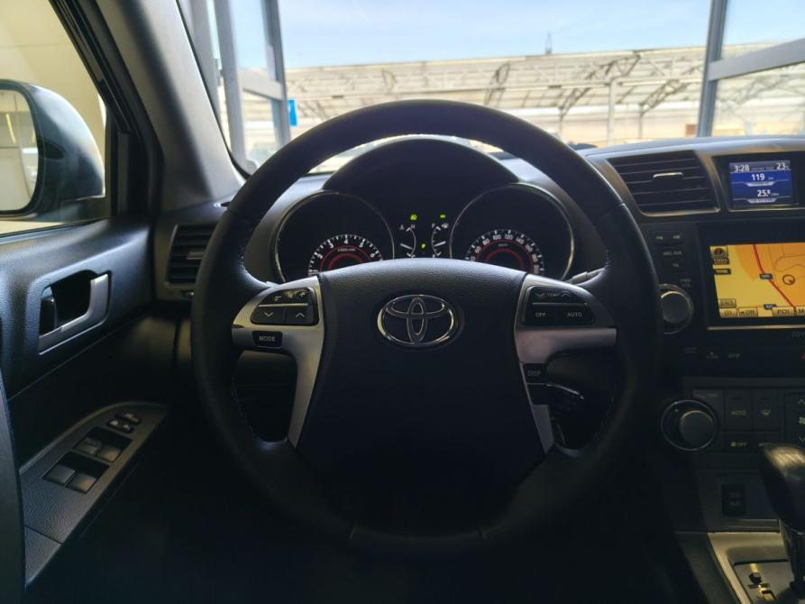 Toyota Highlander II (XU40) Рестайлинг Новосибирск  - изображение 9