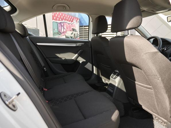 Skoda Octavia III (A7) Рестайлинг с пробегом 2019 года, цена 1 412 000 рублей, 184220 км, лифтбек, Автокод Объявления