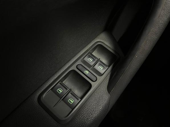 Skoda Yeti I Рестайлинг с пробегом 2014 года, цена 1 349 000 рублей, 118000 км, внедорожник, Автокод Объявления