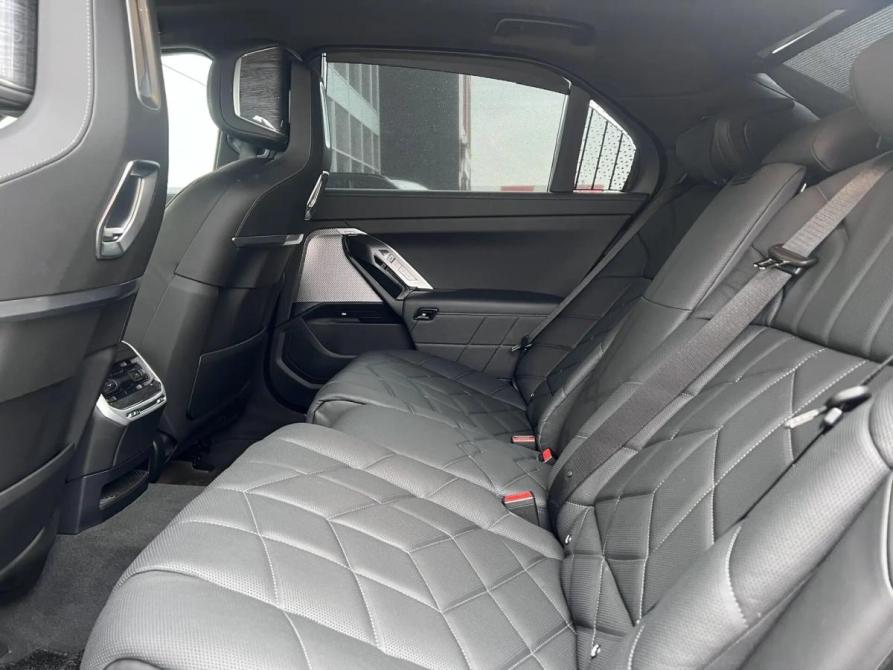 BMW 7 серии VII (G70) Краснодар  - изображение 12