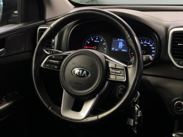 Kia Sportage IV Рестайлинг с пробегом 2020 года, цена 2 360 000 рублей, 90500 км, внедорожник, Автокод Объявления