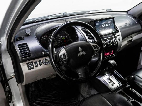 Mitsubishi Pajero Sport II Рестайлинг с пробегом 2014 года, цена 1 949 000 рублей, 199276 км, внедорожник, Автокод Объявления