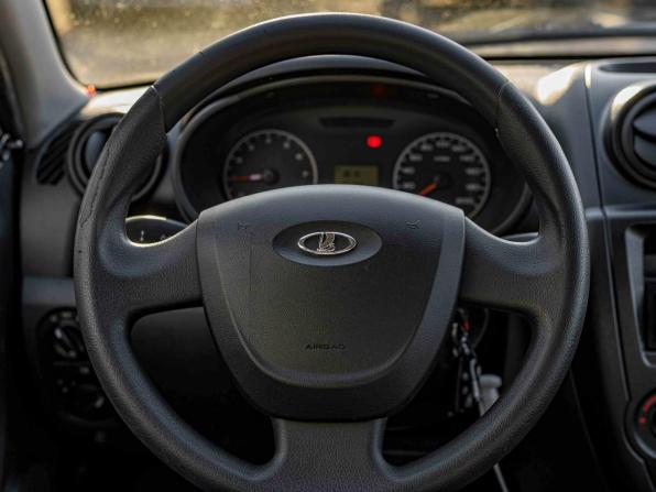 Lada (ВАЗ) Granta I с пробегом 2017 года, цена 460 000 рублей, 107106 км, седан, Автокод Объявления