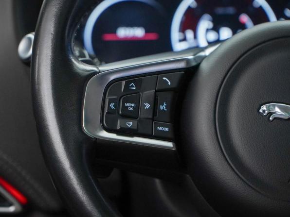 Jaguar F-Pace I с пробегом 2017 года, цена 3 449 033 рубля, 64393 км, внедорожник, Автокод Объявления