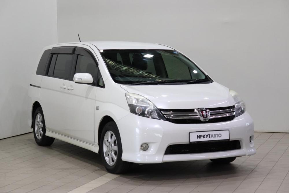 Toyota ISis I Рестайлинг Иркутск  - изображение 4
