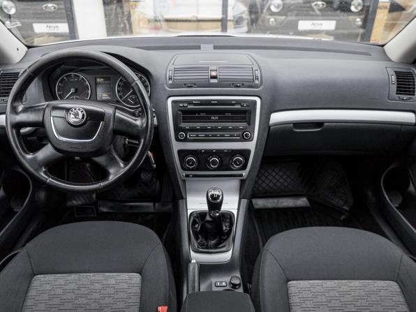 Skoda Octavia II (A5) Рестайлинг с пробегом 2010 года, цена 578 400 рублей, 308308 км, лифтбек, Автокод Объявления