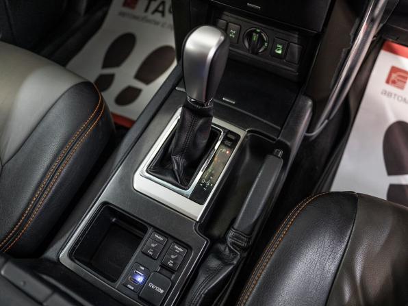 Toyota Land Cruiser Prado 150 Series Рестайлинг 1 с пробегом 2015 года, цена 3 690 500 рублей, 140677 км, внедорожник, Автокод Объявления