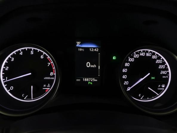 Toyota Camry VIII (XV70) с пробегом 2020 года, цена 2 590 000 рублей, 189000 км, седан, Автокод Объявления