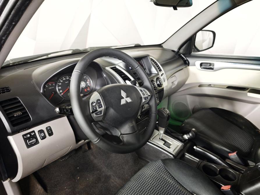 Mitsubishi Pajero Sport II Москва  - изображение 17