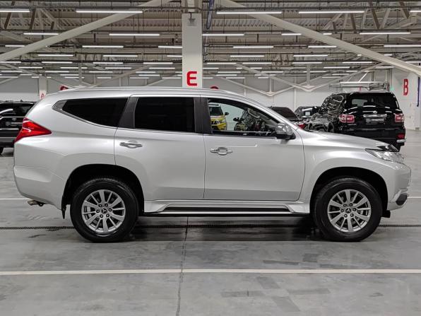 Mitsubishi Pajero Sport III с пробегом 2017 года, цена 2 550 000 рублей, 245266 км, внедорожник, Автокод Объявления