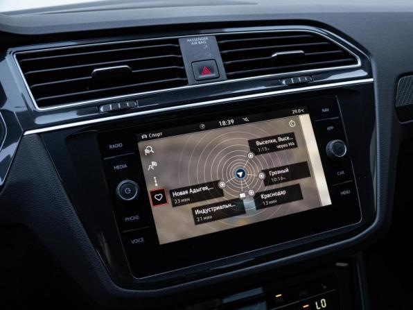 Volkswagen Tiguan II Рестайлинг с пробегом 2021 года, цена 3 650 000 рублей, 77192 км, внедорожник, Автокод Объявления