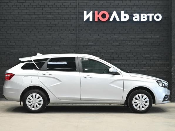 Lada (ВАЗ) Vesta I с пробегом 2018 года, цена 930 000 рублей, 115873 км, универсал, Автокод Объявления