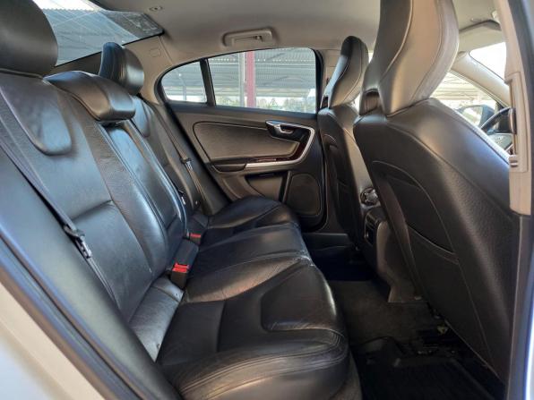 Volvo S60 II с пробегом 2012 года, цена 1 009 900 рублей, 267000 км, седан, Автокод Объявления