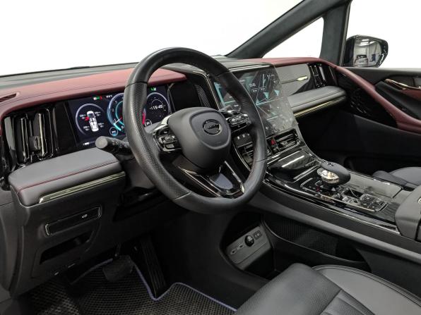 GAC M8 с пробегом 2024 года, цена 4 570 000 рублей, 17335 км, минивэн, Автокод Объявления