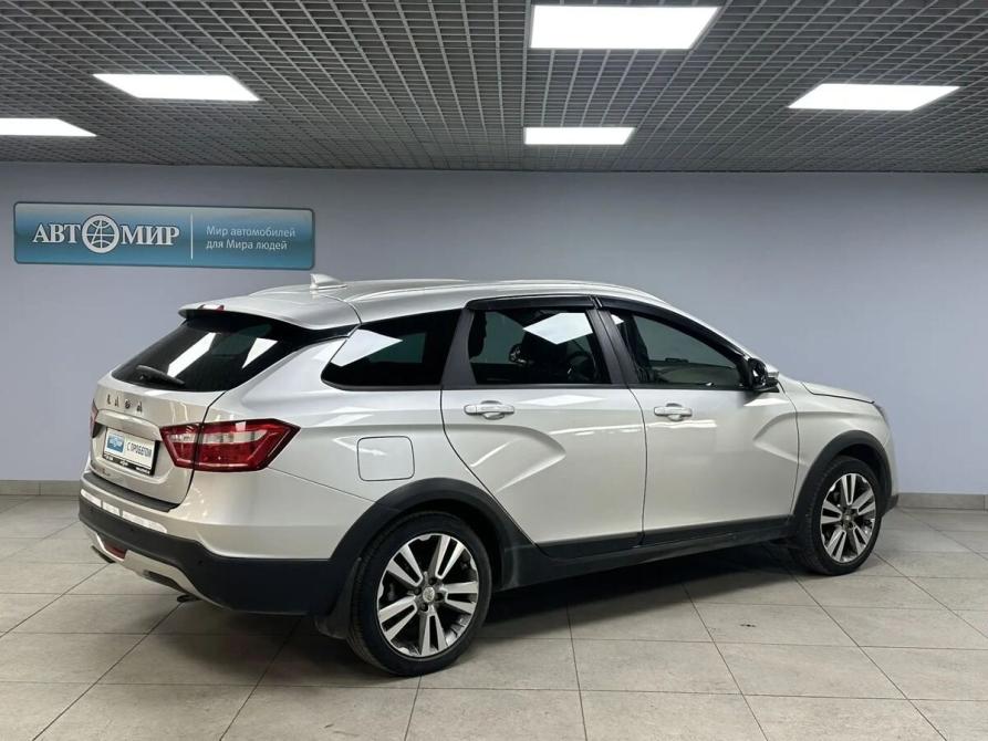 Lada (ВАЗ) Vesta I Москва  - изображение 5