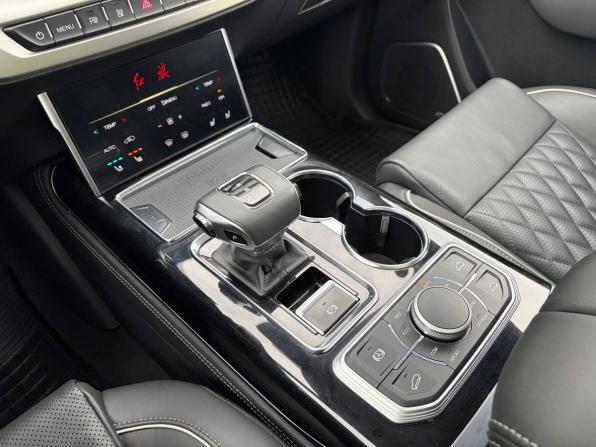 Hongqi HS7 I с пробегом 2023 года, цена 3 295 000 рублей, 74000 км, внедорожник, Автокод Объявления