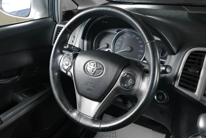 Toyota Venza I с пробегом 2014 года, цена 2 479 000 рублей, 132000 км, внедорожник, Автокод Объявления