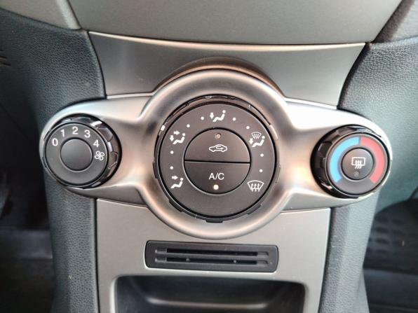 Ford Fiesta Mk6 с пробегом 2008 года, цена 600 000 рублей, 125469 км, хэтчбек, Автокод Объявления